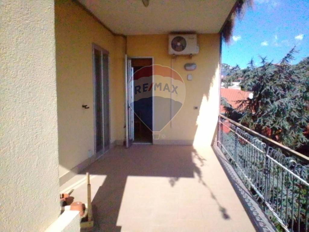 Appartamento a Belpasso in Via Giulio Cesare, 6 - Foto 4