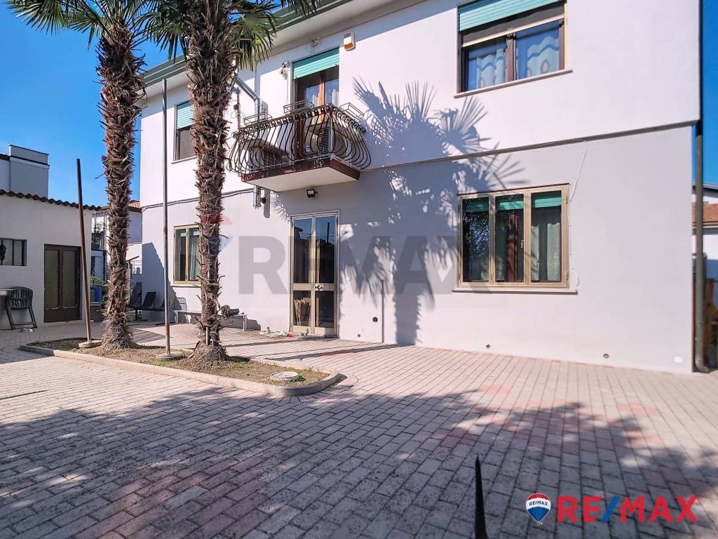 Casa indipendente a Mira in Via Delle Azalee, 16 - Foto 2