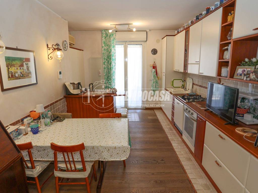 Appartamento a Valenzano in Via TATARELLA 19/A - Foto 4