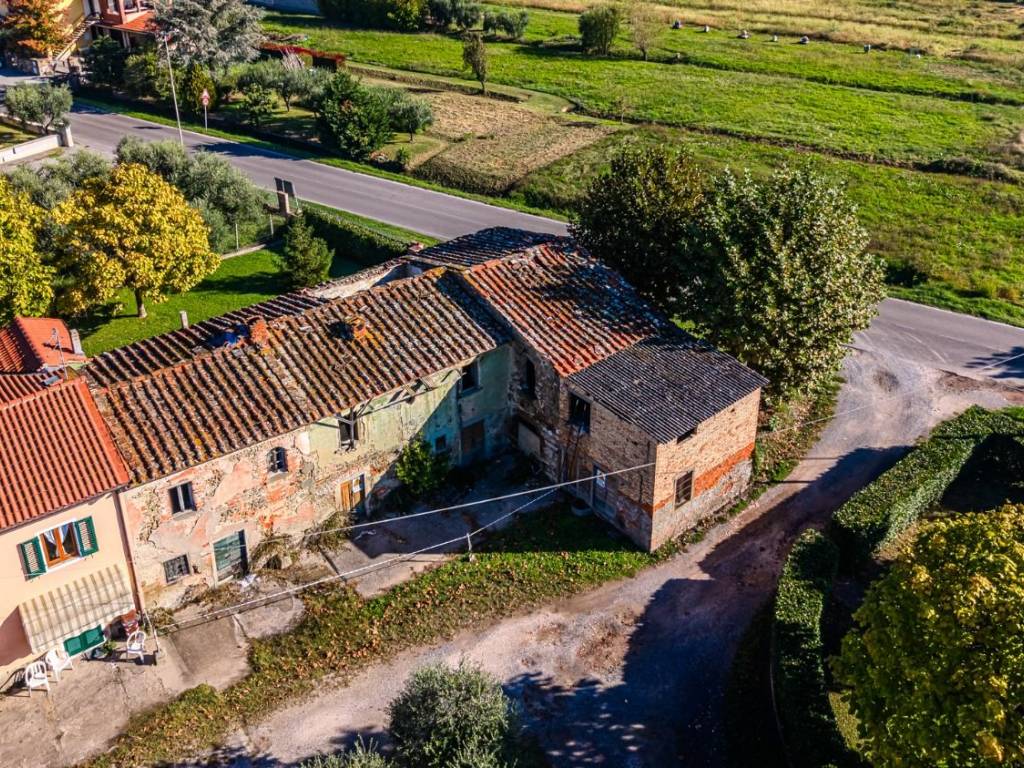 Rustico / casale a Massa e cozzile in Via Giacomo Leopardi - Foto 3