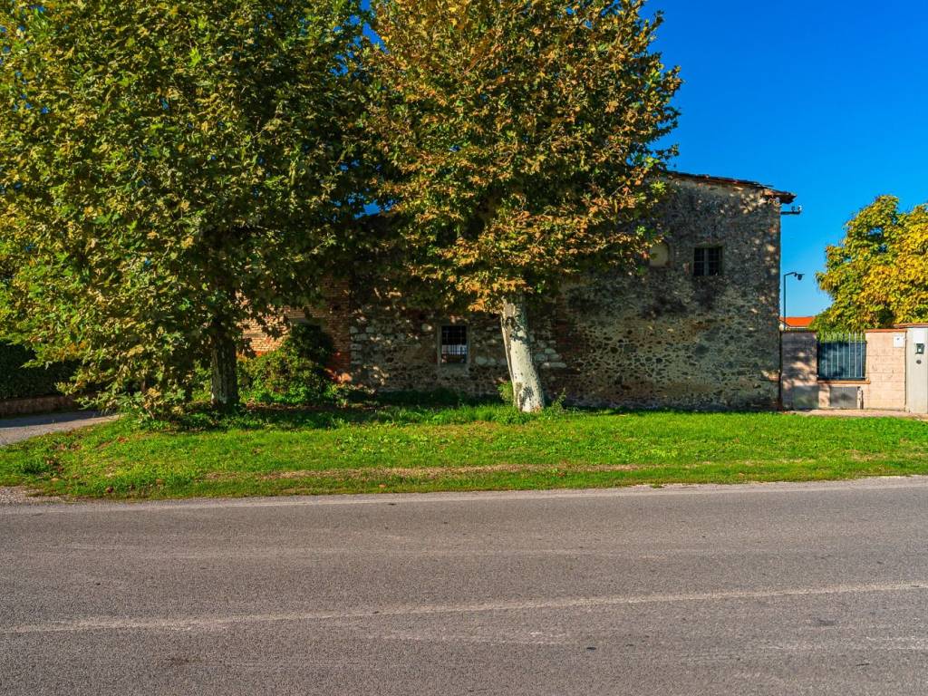 Rustico / casale a Massa e cozzile in Via Giacomo Leopardi - Foto 5