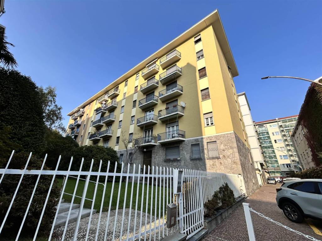 Appartamento a Biella in VIA LUIGI SERRA , 4 - Foto 2