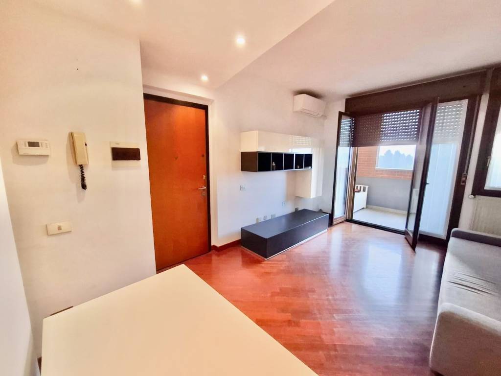 Appartamento a Bollate in Via Vincenzo Attimo, 14 - Foto 2