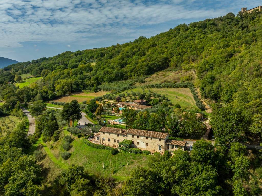 Rustico / casale a Umbertide in Loc. Serra Partucci, 213 - Foto 2