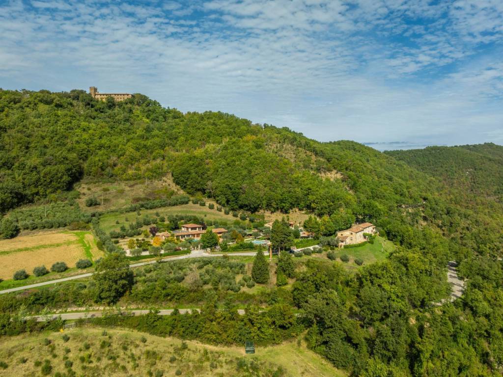 Rustico / casale a Umbertide in Loc. Serra Partucci, 213 - Foto 3