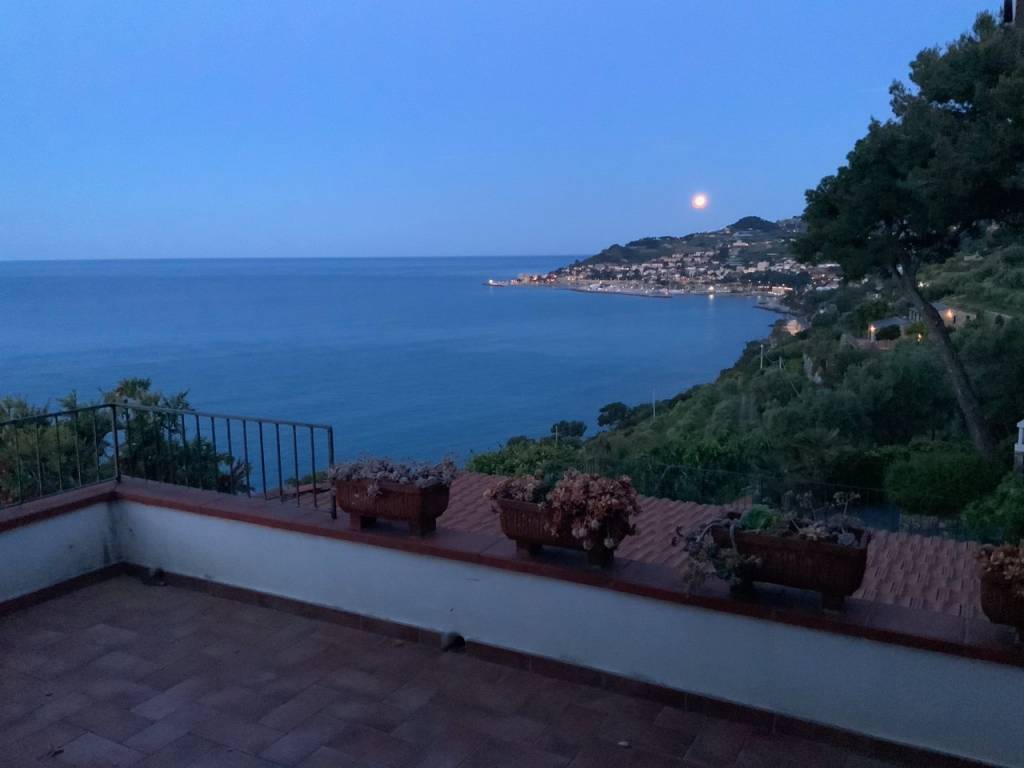 Appartamento a Imperia in Via Aurelia - Foto 2