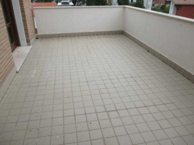 Attico / mansarda a Pesaro in Via Corrado Lorenzetti - Foto 4