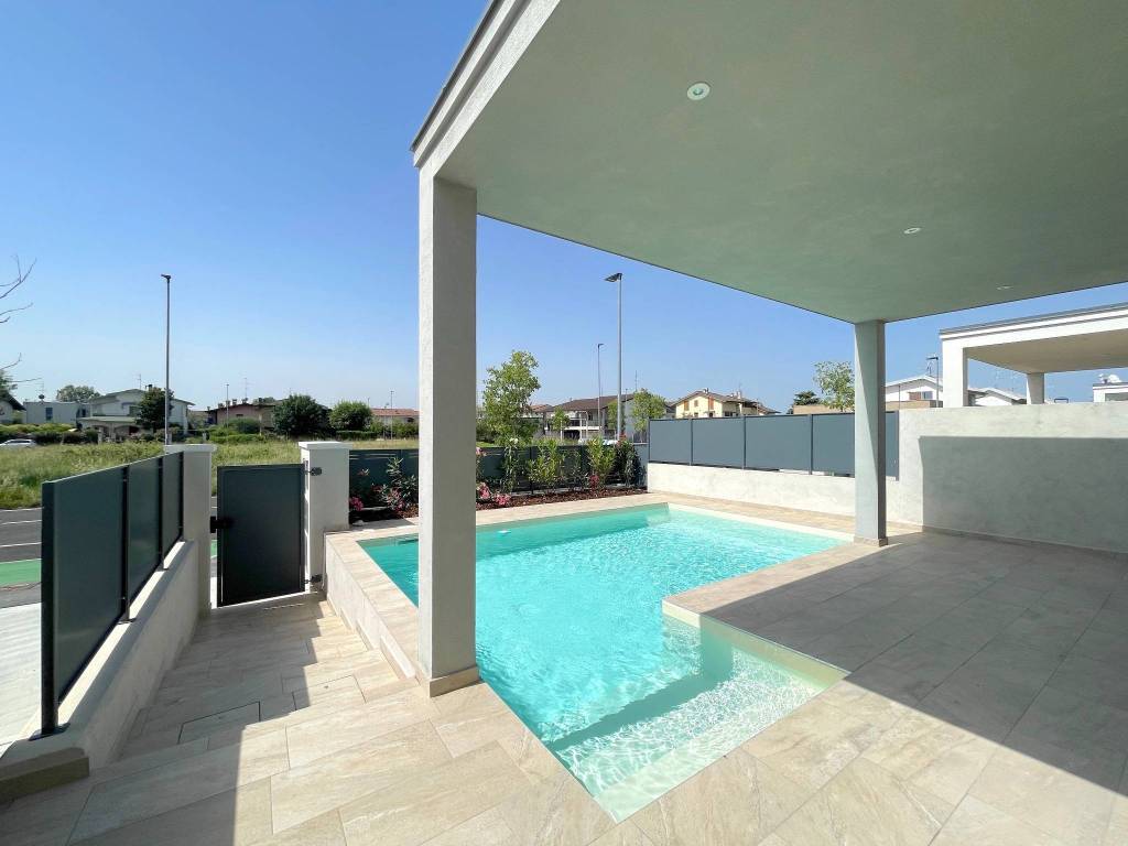 Villa a Peschiera del garda in Via Lugana - Foto 4