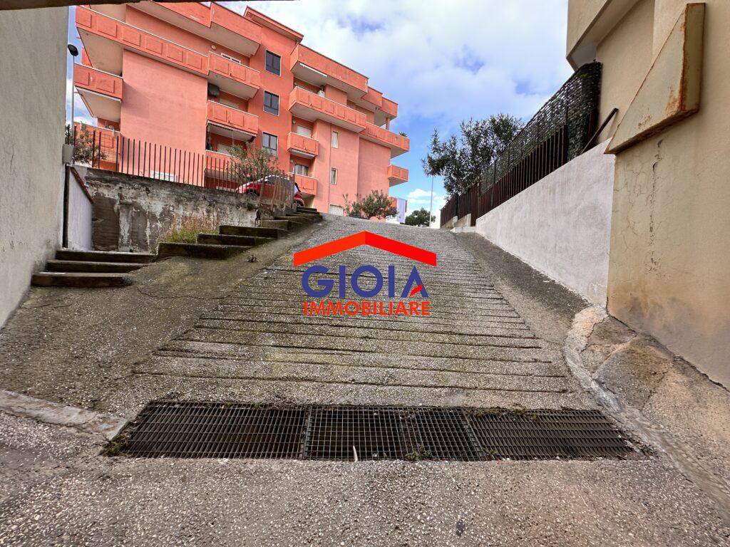 Box / garage a Mondragone in Viale Europa - Foto 3