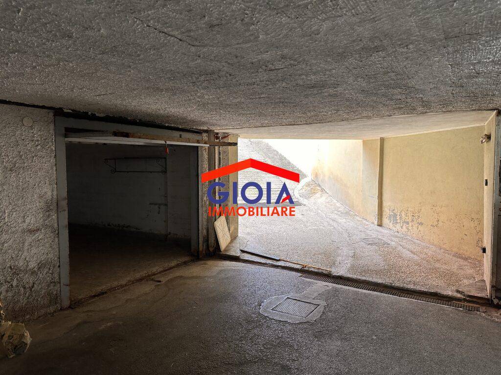 Box / garage a Mondragone in Viale Europa - Foto 5