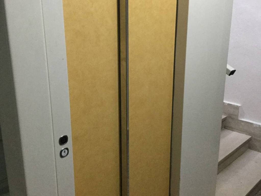 Appartamento a Taranto in Viale Magna Grecia, 38 - Foto 4