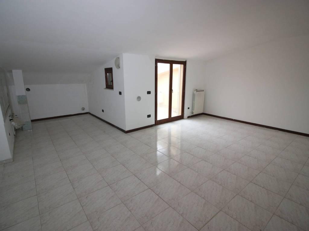 Attico / mansarda a Martinsicuro in Via Francesco Baracca - Foto 2