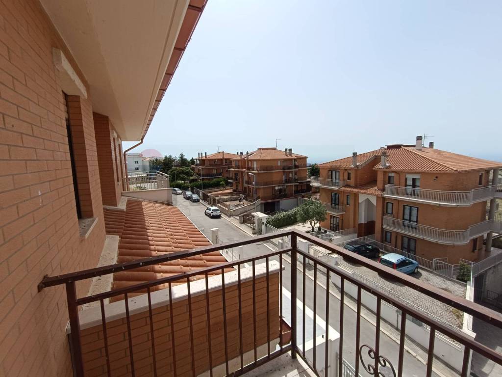 Appartamento a San marco in lamis in Via Eduardo De Filippo - Foto 2
