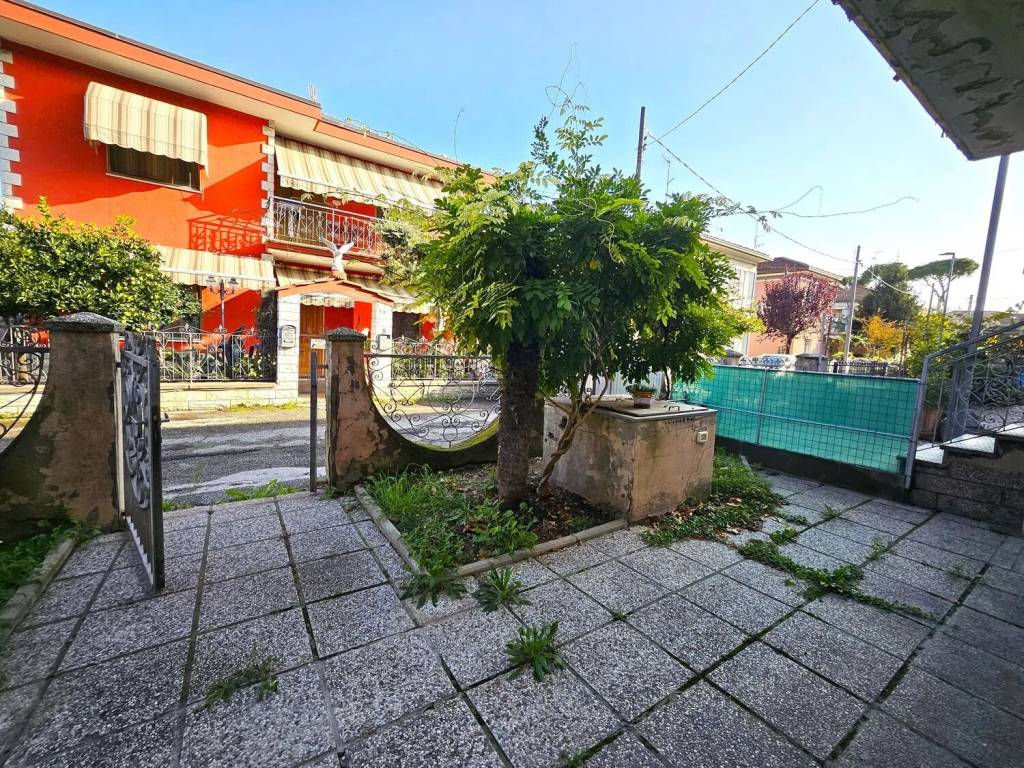 Appartamento a Riccione in Viale Toscana, 48 A - Foto 2