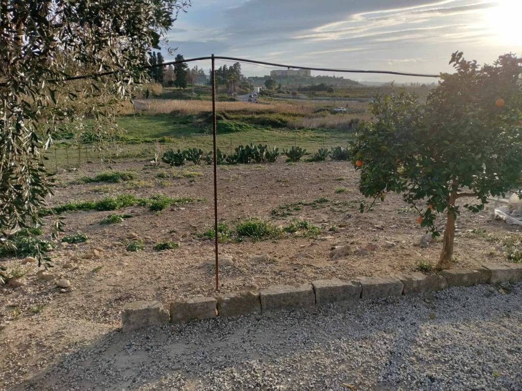 Terreno a Lentini in Via Alfio Sgalambro - Foto 2