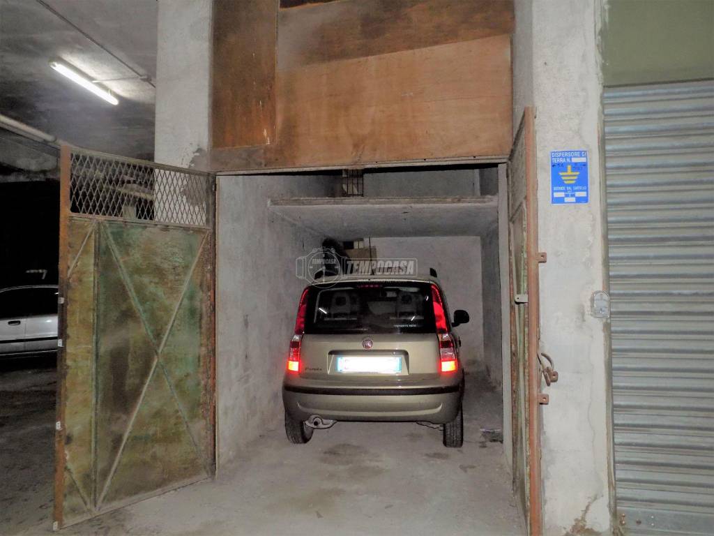 Box / garage a Casoria in via Duca D'Aosta 69 - Foto 4