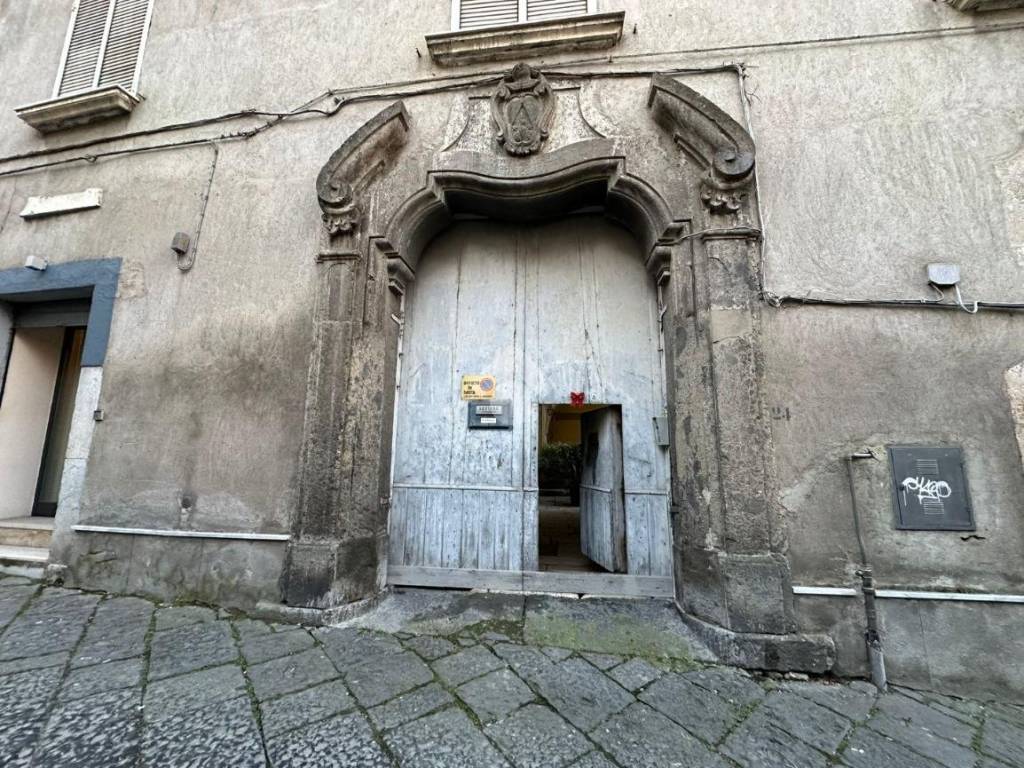 Casa indipendente a Montesarchio in Via de Ferraris, 22 - Foto 2