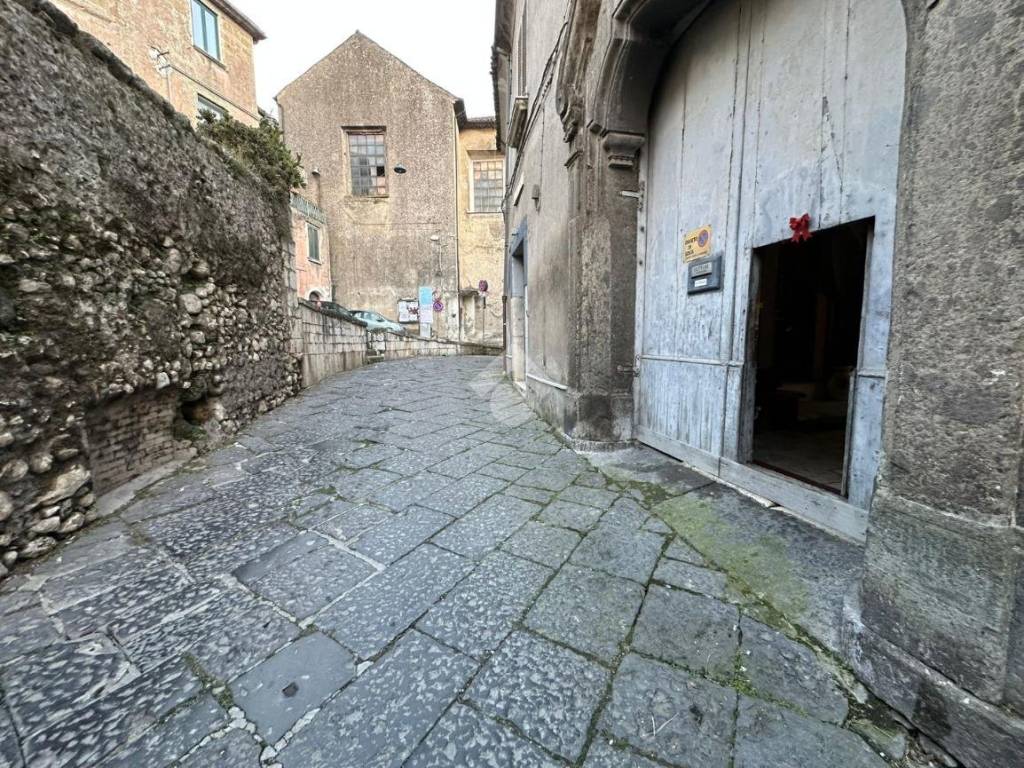 Casa indipendente a Montesarchio in Via de Ferraris, 22 - Foto 5