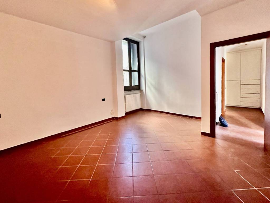 Appartamento a Malnate in Via Trento - Foto 3