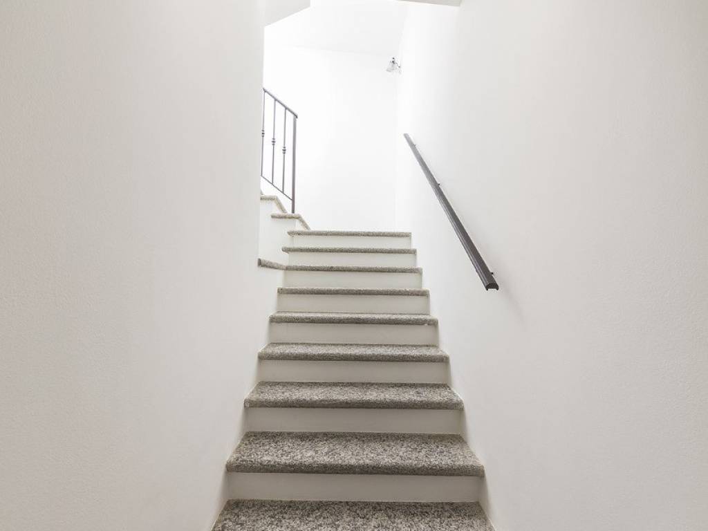 Appartamento a Como in Via Tommaso Grossi - Foto 4