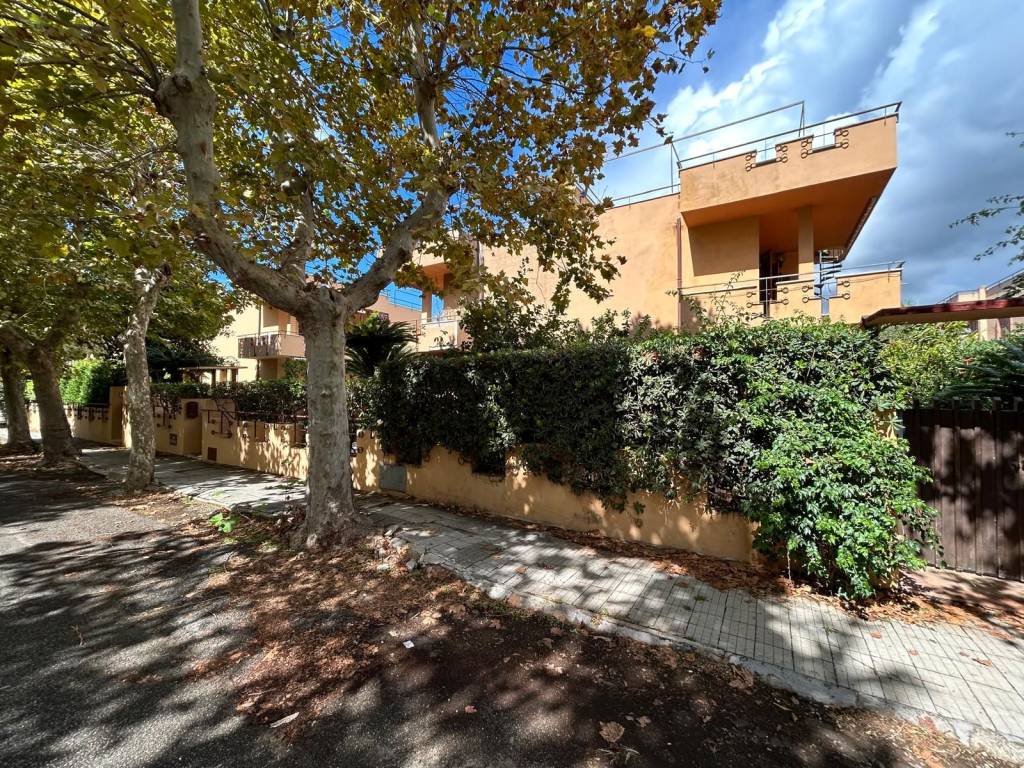 Villa a Santa marinella in Via Meleagro - Foto 2