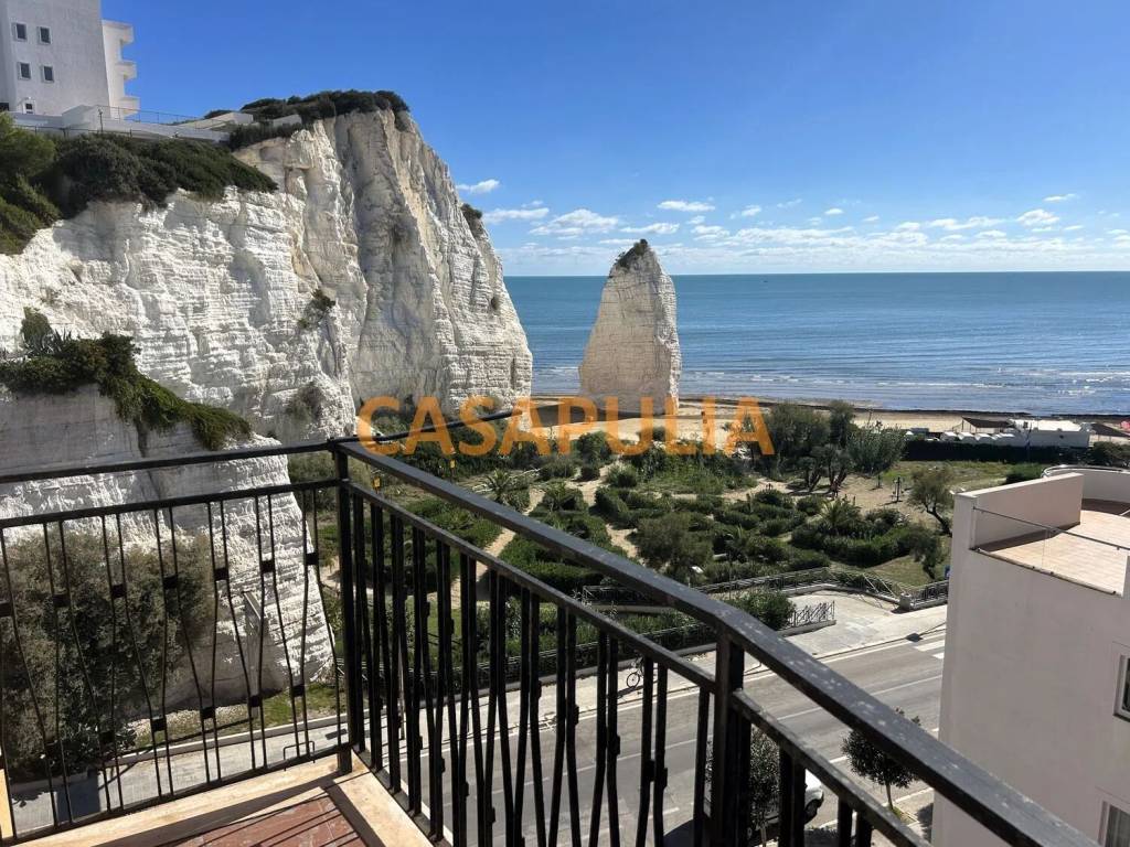 Appartamento a Vieste in Lungomare Enrico Mattei, 26 - Foto 2