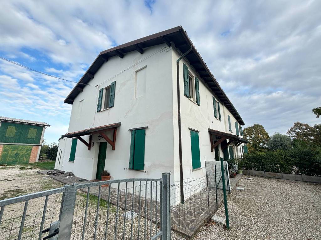 Villa a Castel san pietro terme in Via San Carlo, 4515 - Foto 4