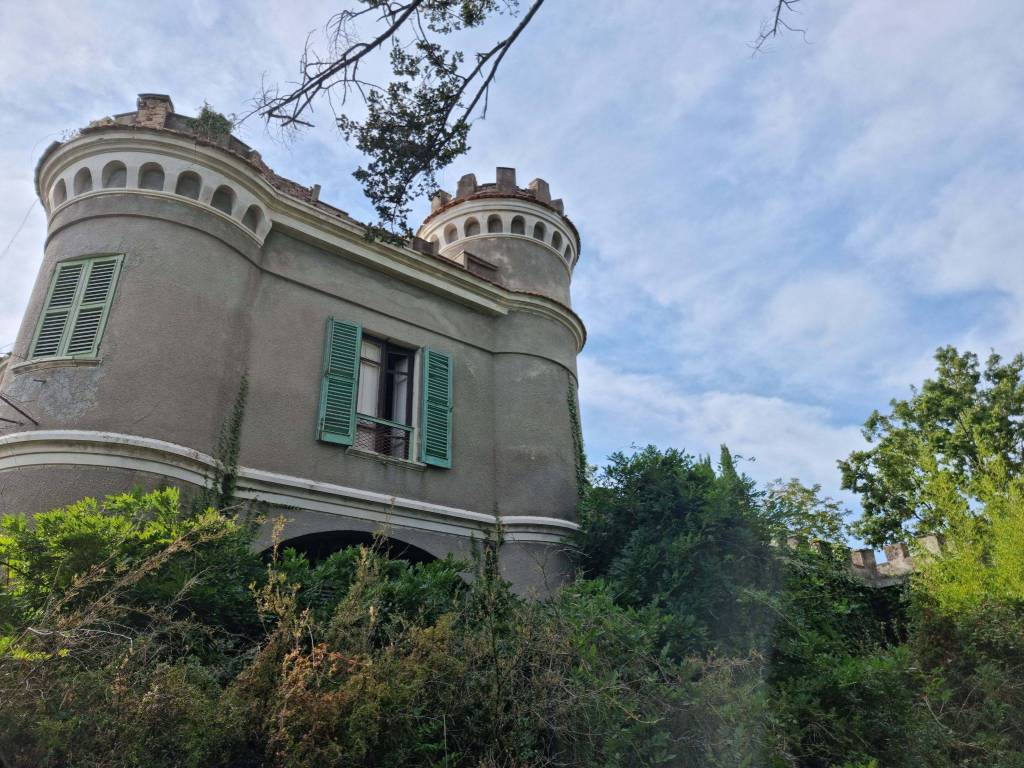 Palazzo / stabile a Chiaravalle centrale in SP171/2 - Foto 2