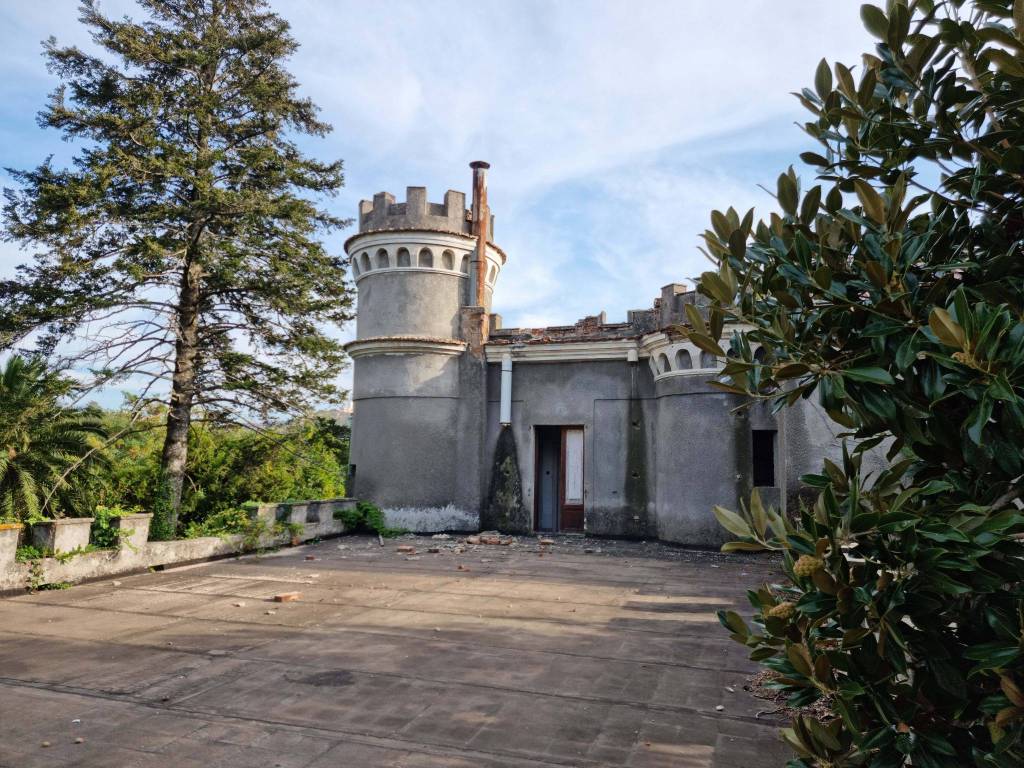 Palazzo / stabile a Chiaravalle centrale in SP171/2 - Foto 3