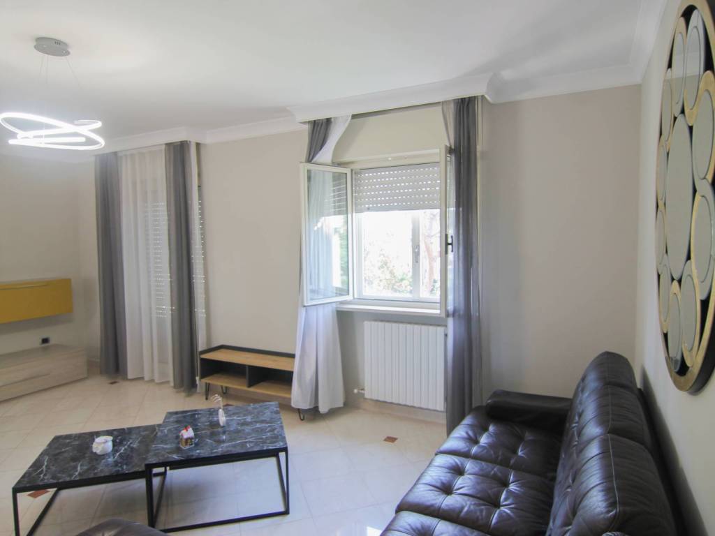Appartamento a Lecce in VIA GIUSEPPE DE ROMA, 7 - Foto 2