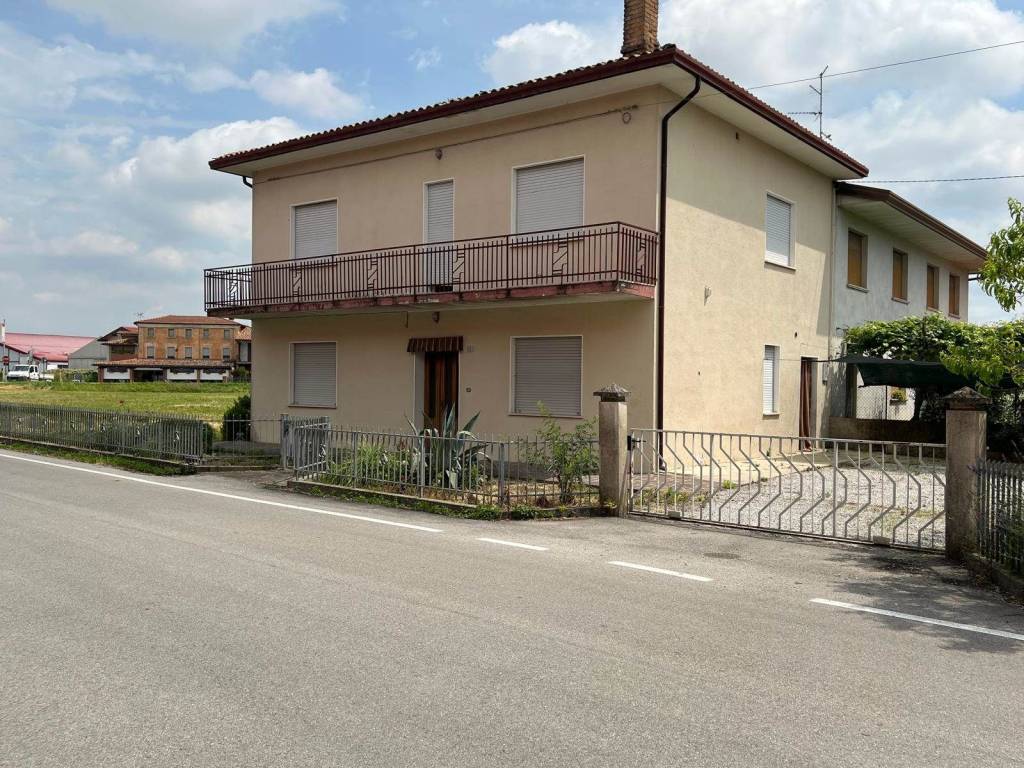 Casa indipendente a Gruaro in VIA GRAMSCI , 1 - Foto 2