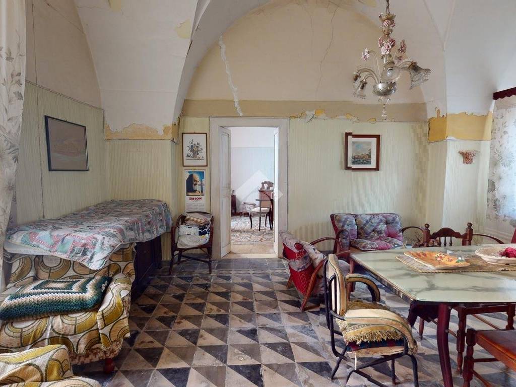 Casa indipendente a Brindisi in Via Vittorio Emanuele, 16 - Foto 2