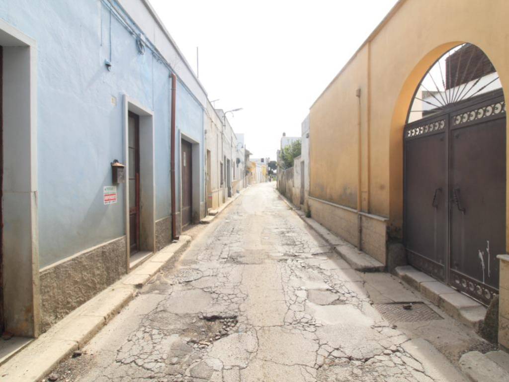 Casa indipendente a Brindisi in Via Vittorio Emanuele, 16 - Foto 3