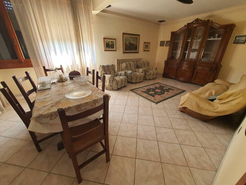 Villa a Pizzighettone in via Buonarroti - Foto 2