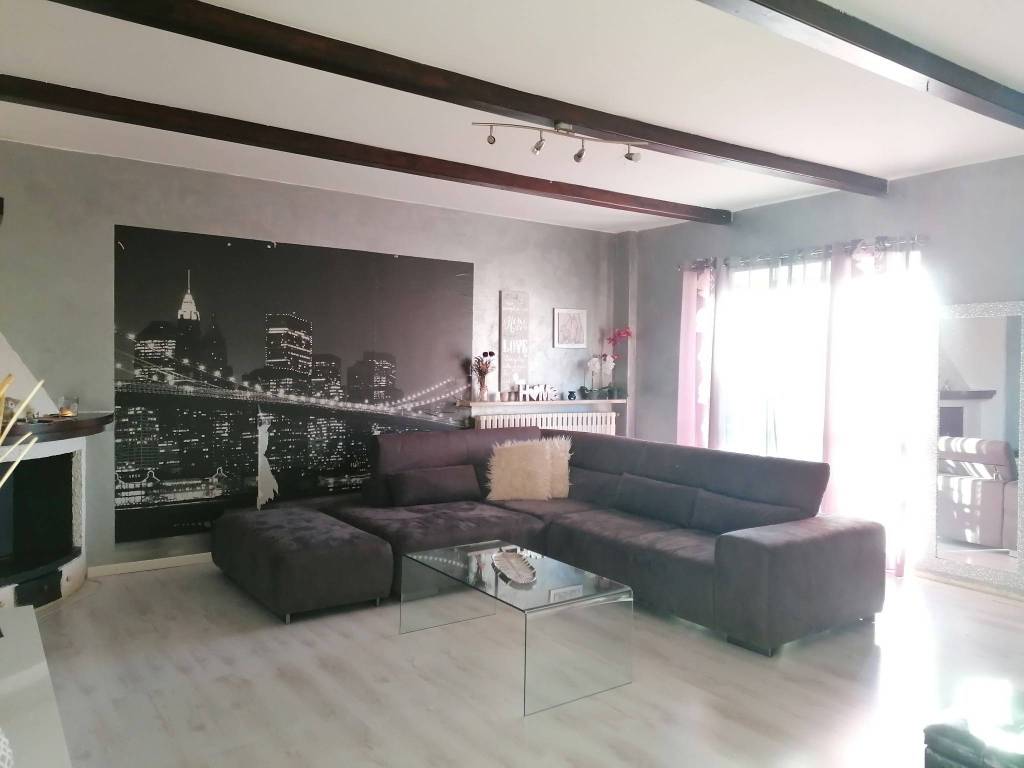 Appartamento a Giaveno in Via Caduti sul Lavoro - Foto 3