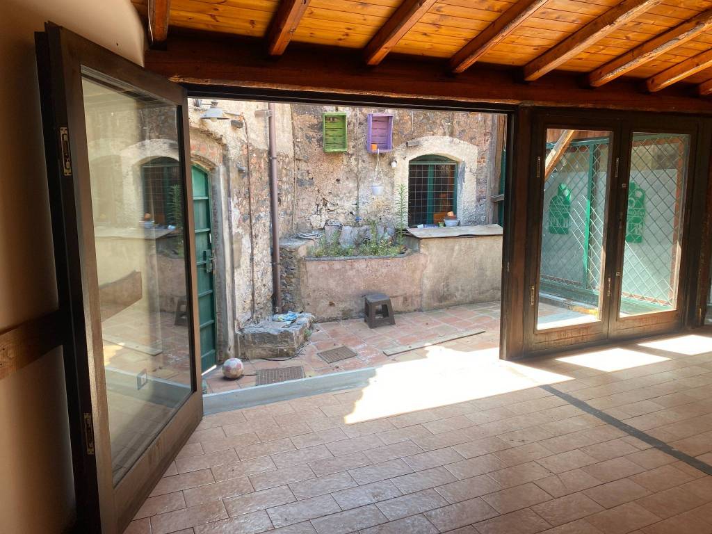 Loft / open space a San giovanni la punta in Via Roma, 208 - Foto 2