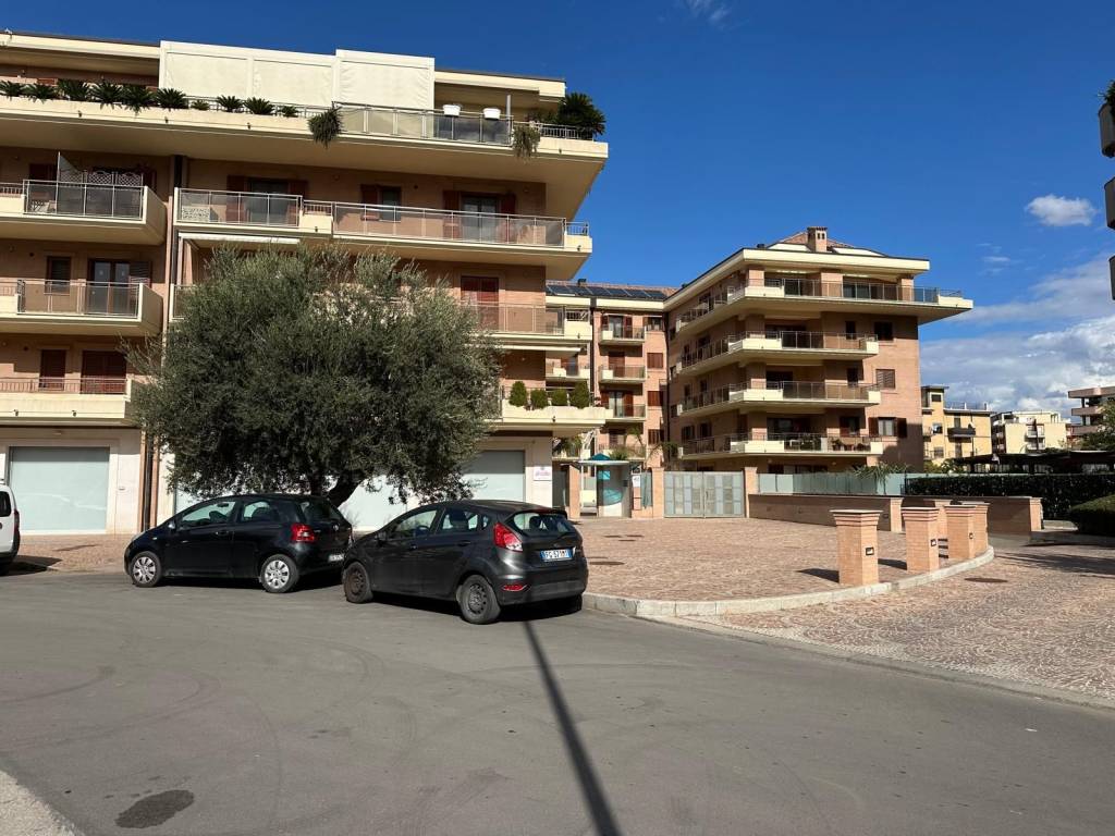 Appartamento a Foggia in Via Michele Menichella - Foto 2