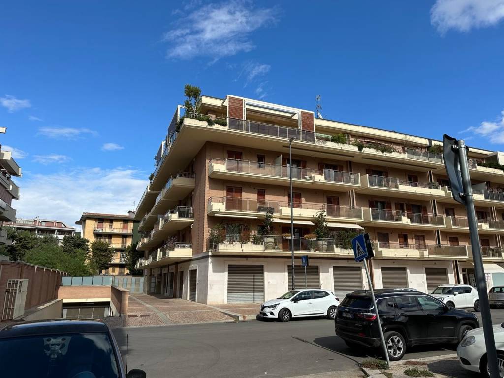 Appartamento a Foggia in Via Michele Menichella - Foto 5