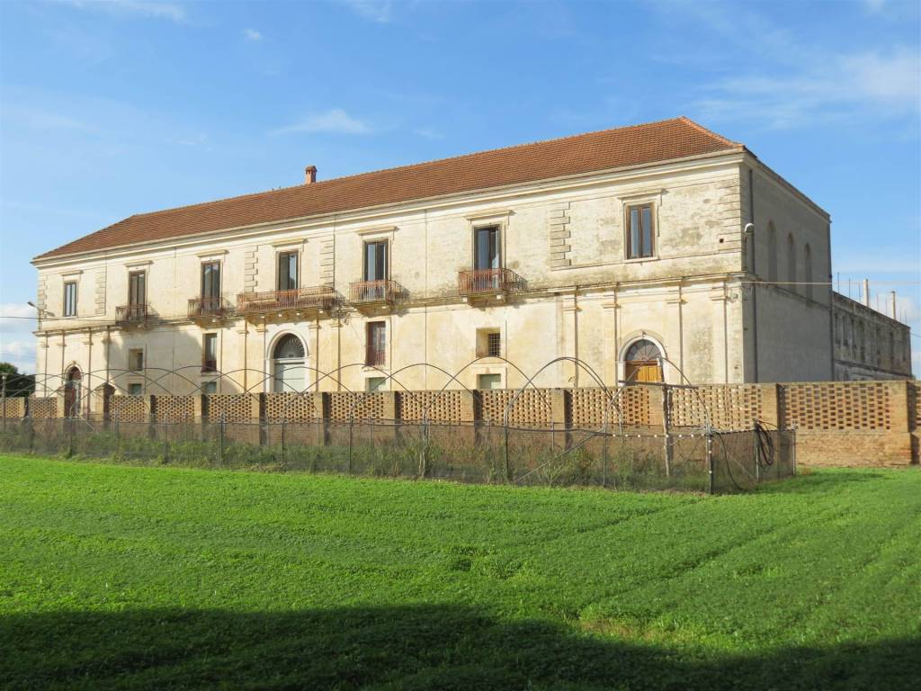 Palazzo / stabile a Scanzano jonico in Strada Provinciale Montalbano-Andriace - Foto 2