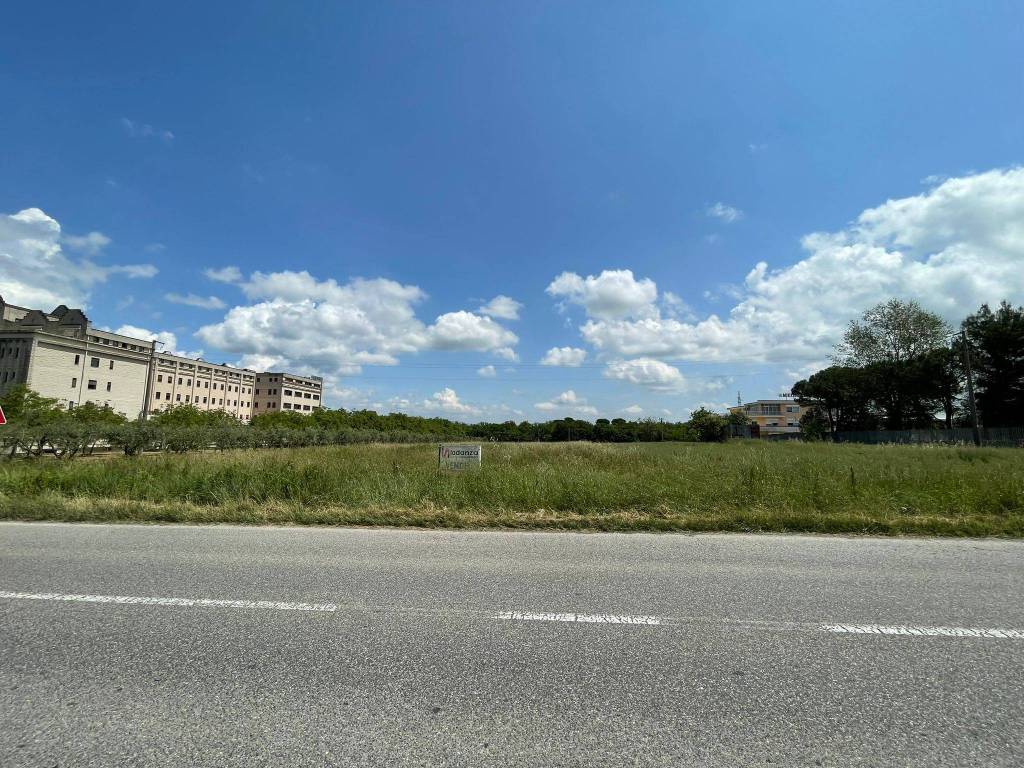 Terreno a Benevento in Contrada Piano Cappelle - Foto 2