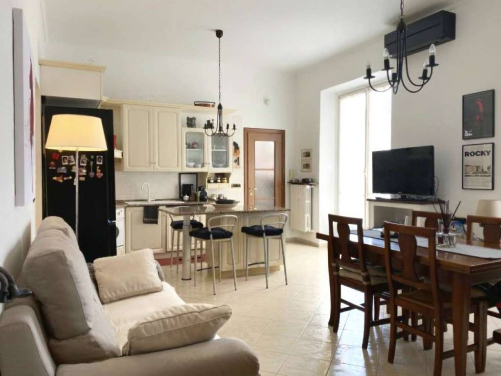 Appartamento a Torino in corso Giulio Cesare 135 - Foto 4