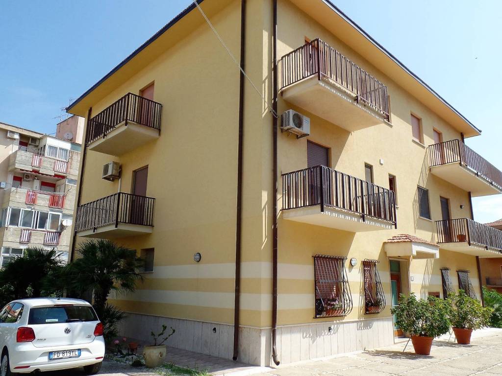 Casa indipendente a Castellammare del golfo in via R. Livatino, 15 - Foto 5