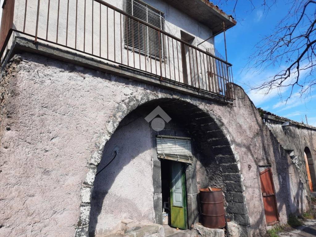 Casa indipendente a Milo in Via salice, 6 - Foto 2