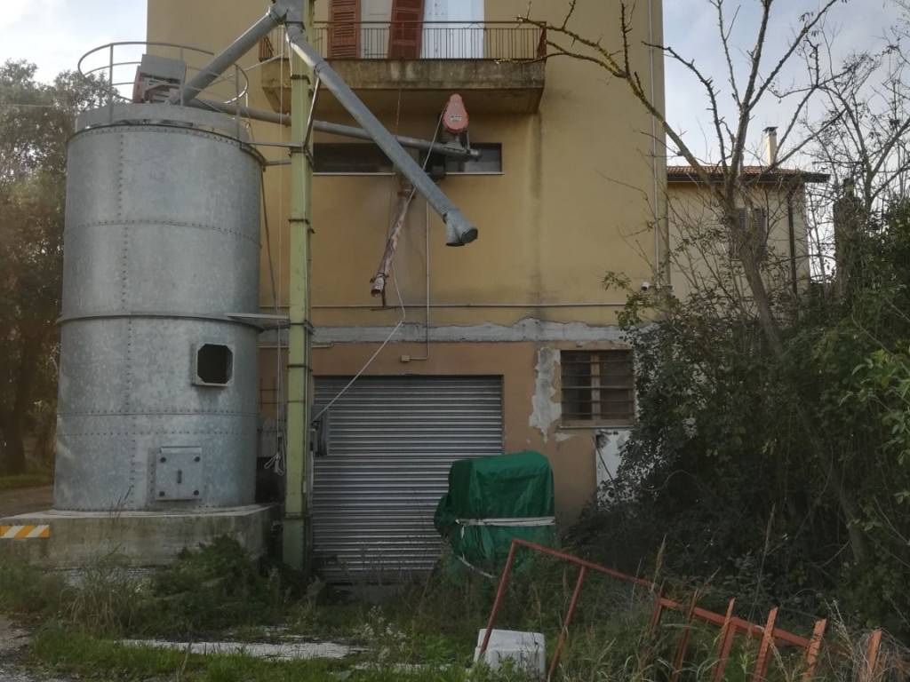 Palazzo / stabile a Fermo in Contrada Paludi - Foto 4