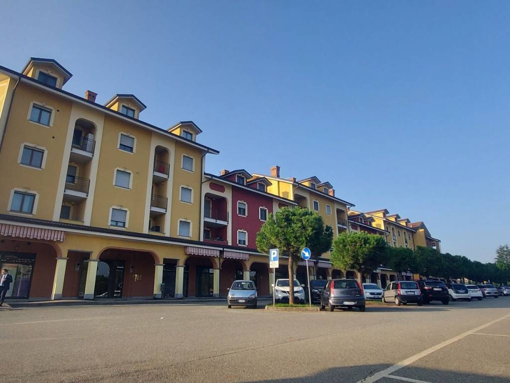 Appartamento a Leinì in Via Volpiano, 30 - Foto 2