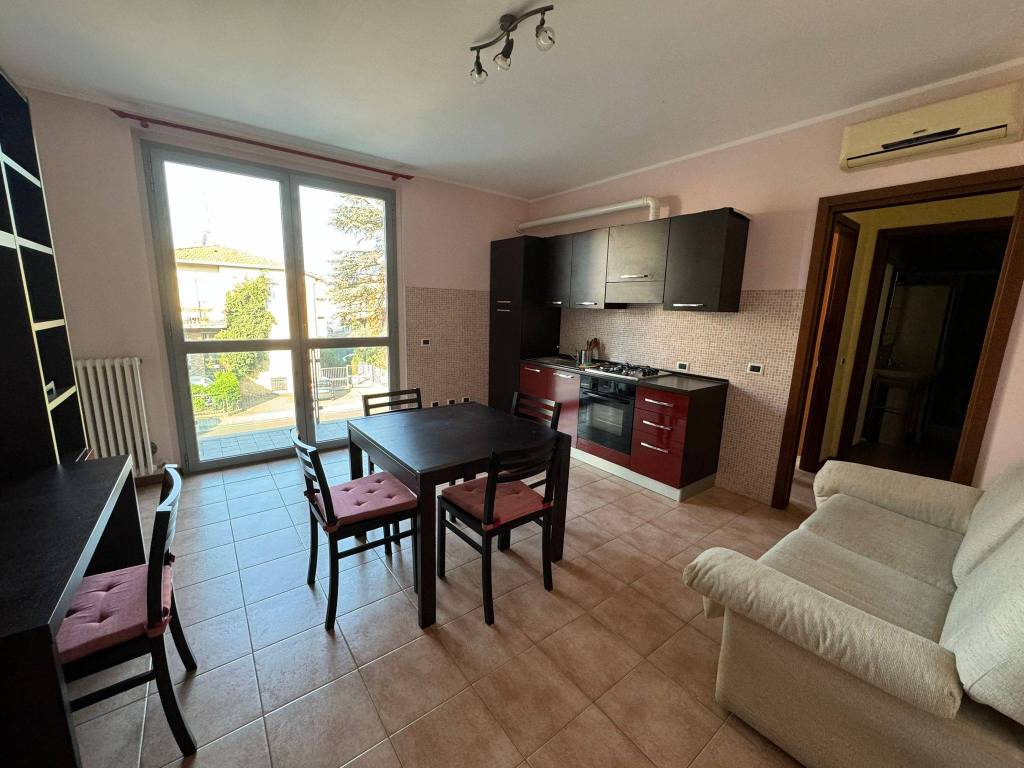 Appartamento a Parma in Strada Langhirano, 136 - Foto 2