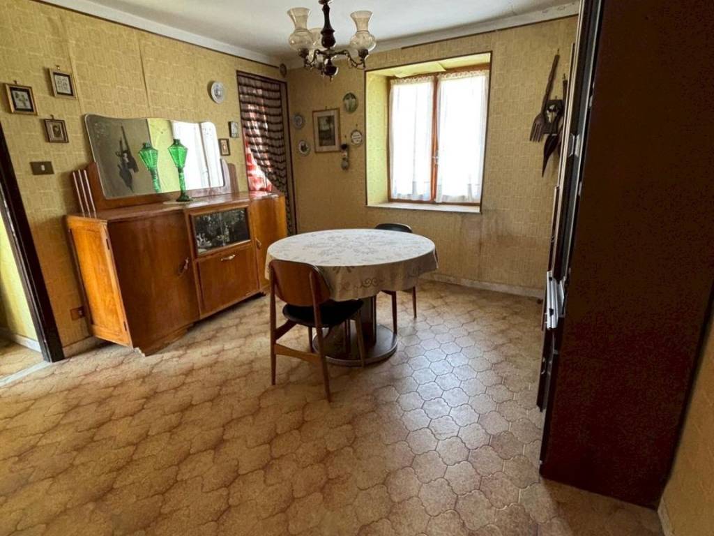 Casa indipendente a Demonte in Via Cornaletto, 2 - Foto 3