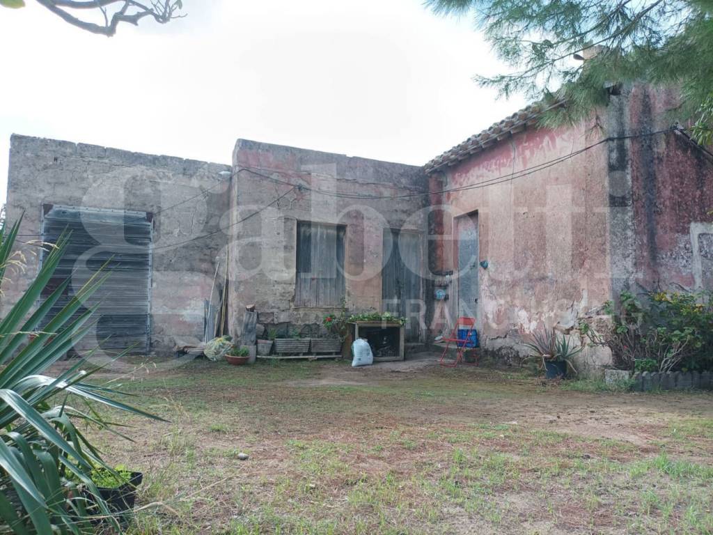 Rustico / casale a Quartucciu in Via delle Gardenie - Foto 2