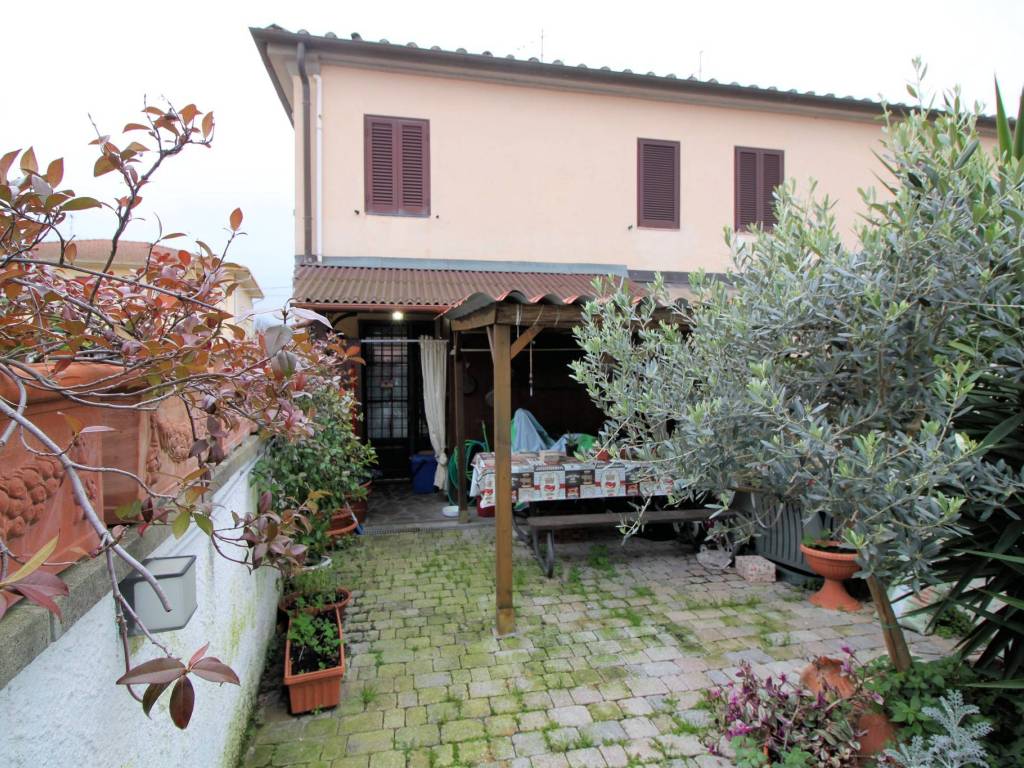 Casa indipendente a Vecchiano in Via Guglielmo Oberdan - Foto 3