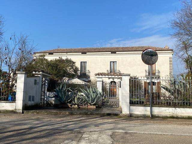 Rustico / casale a Cassino in Via Casale San Montino - Foto 2